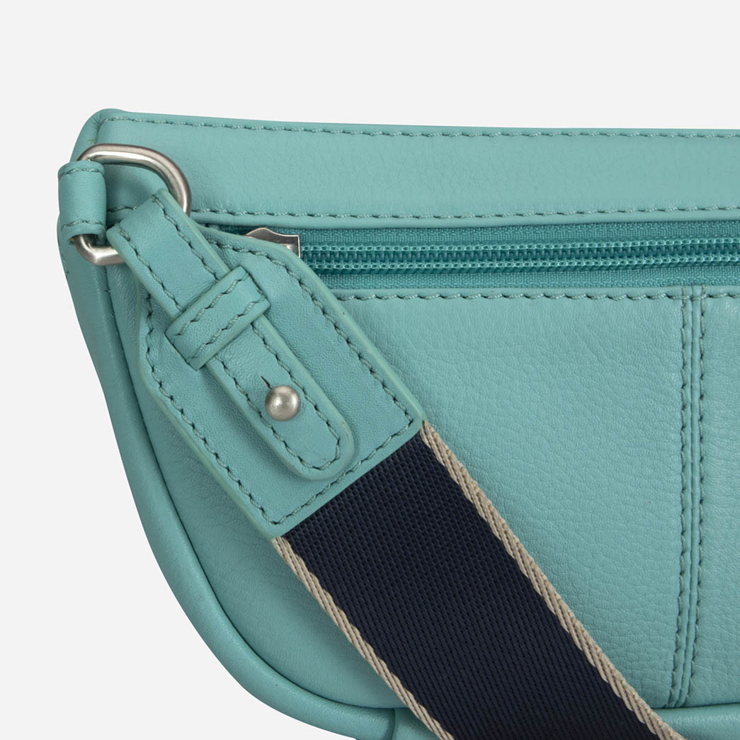 Osaka Slim Ladies Leather Waist Bag