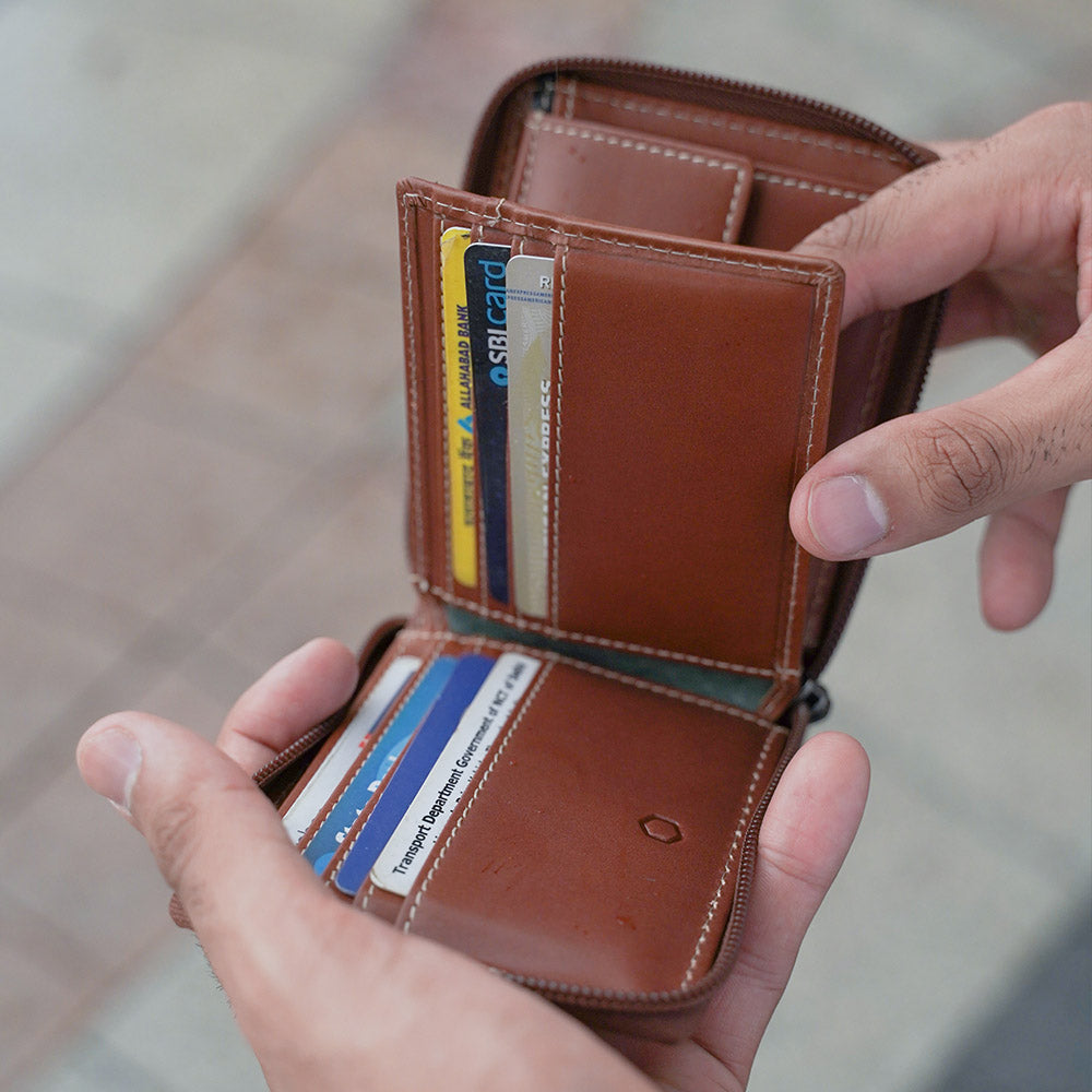 Mens wallet with zip hotsell coin pocket